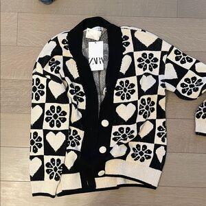 Zara Black and Cream Heart Pattern Cardigan
